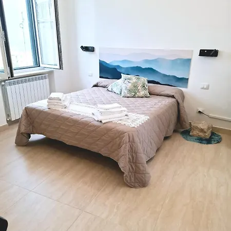 Sea Stone Bed & Breakfast Meta
